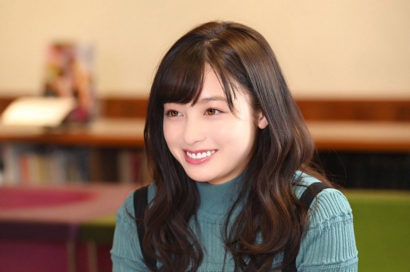 橋本環奈「側臉美出新境界」劇照超強助攻　《一頁之戀》收視狂飆甩票房毒藥【EV棋牌】-EV棋牌