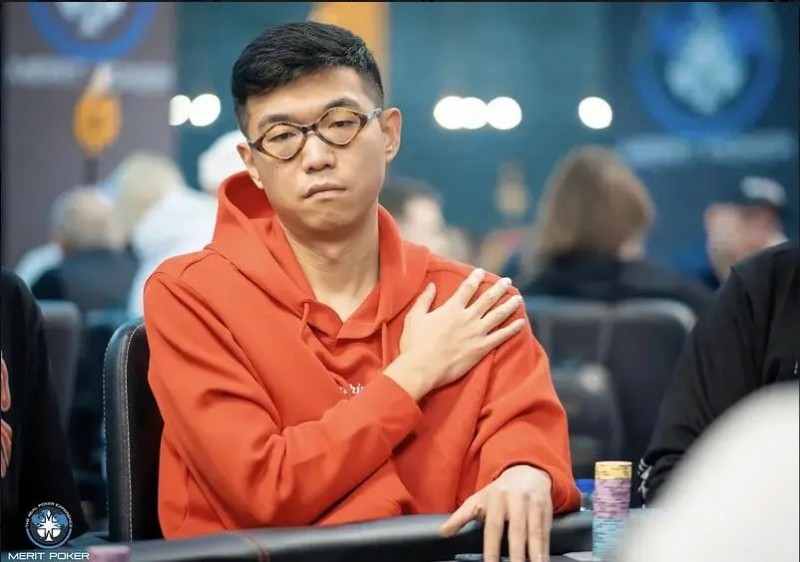 【EV扑克】Merit Poker塞浦路斯 | 4位国人以记分牌前十强晋级主赛Day3，罗爽、魏国梁、顾悦凡等13位中国玩家纷纷晋级【EV棋牌】-EV棋牌